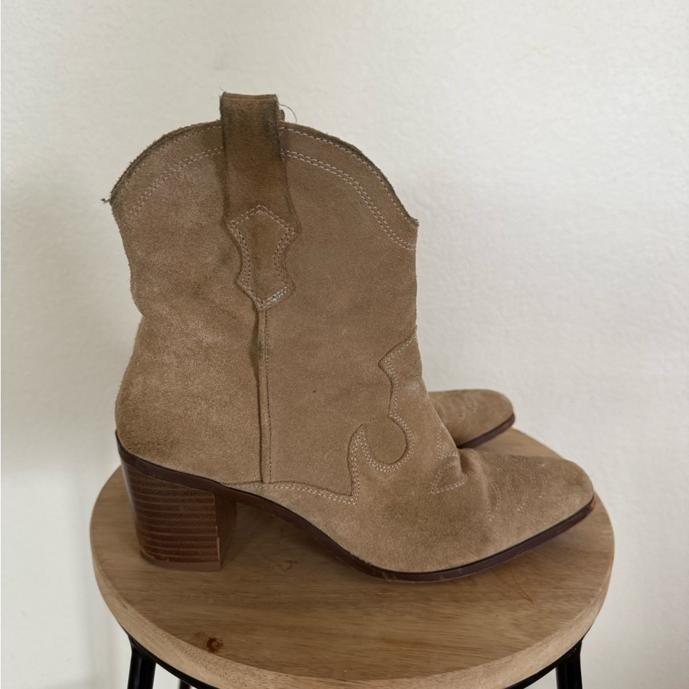 Zara Beige Suede Heeled Boots